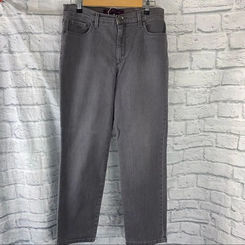Gloria Vanderbilt Amanda jeans size 10 short women